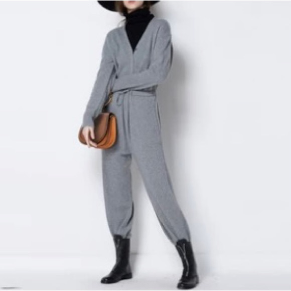 Grey cashmere jumpsuit - Picture 2 of 10